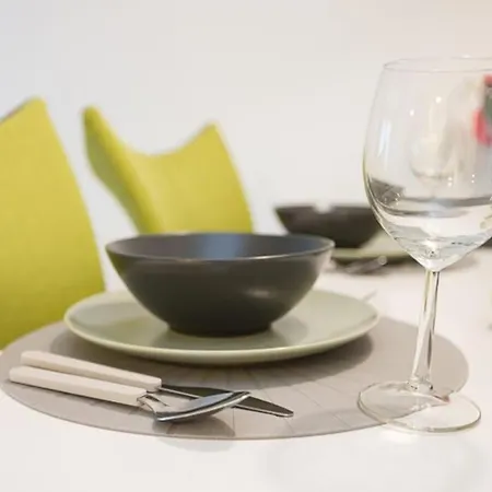 Premium City Apartment With Balcony! Free Garage Parking Included! Wien Exterior foto