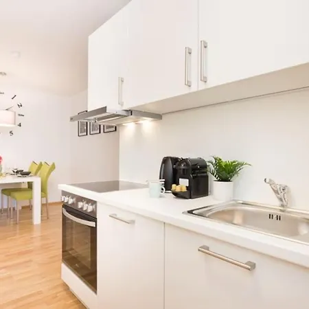 Premium City Apartment With Balcony! Free Garage Parking Included! Wien Exterior foto